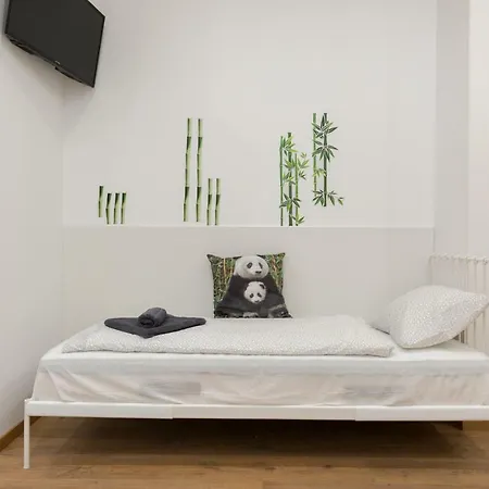 Holidays Downtown Apartman *