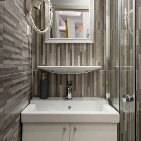 Holidays Downtown Apartman *